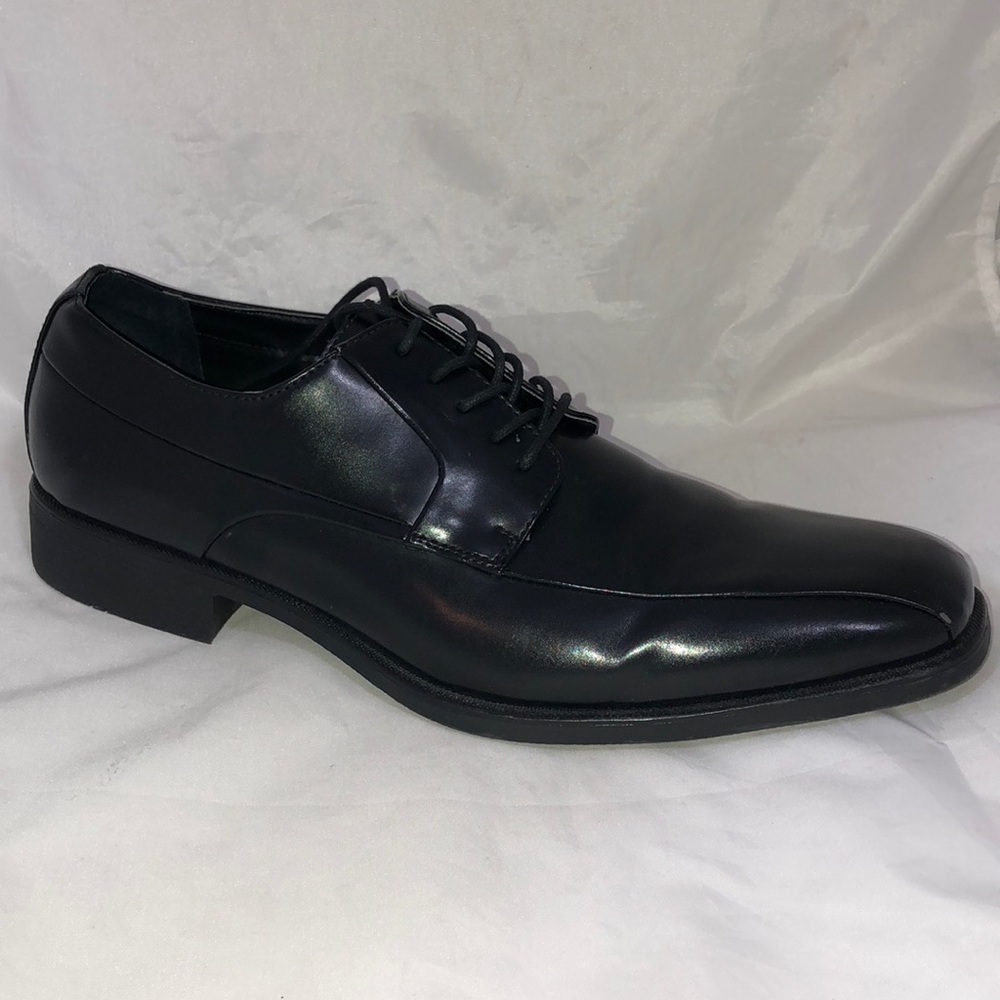 Calvin Klein men black oxford